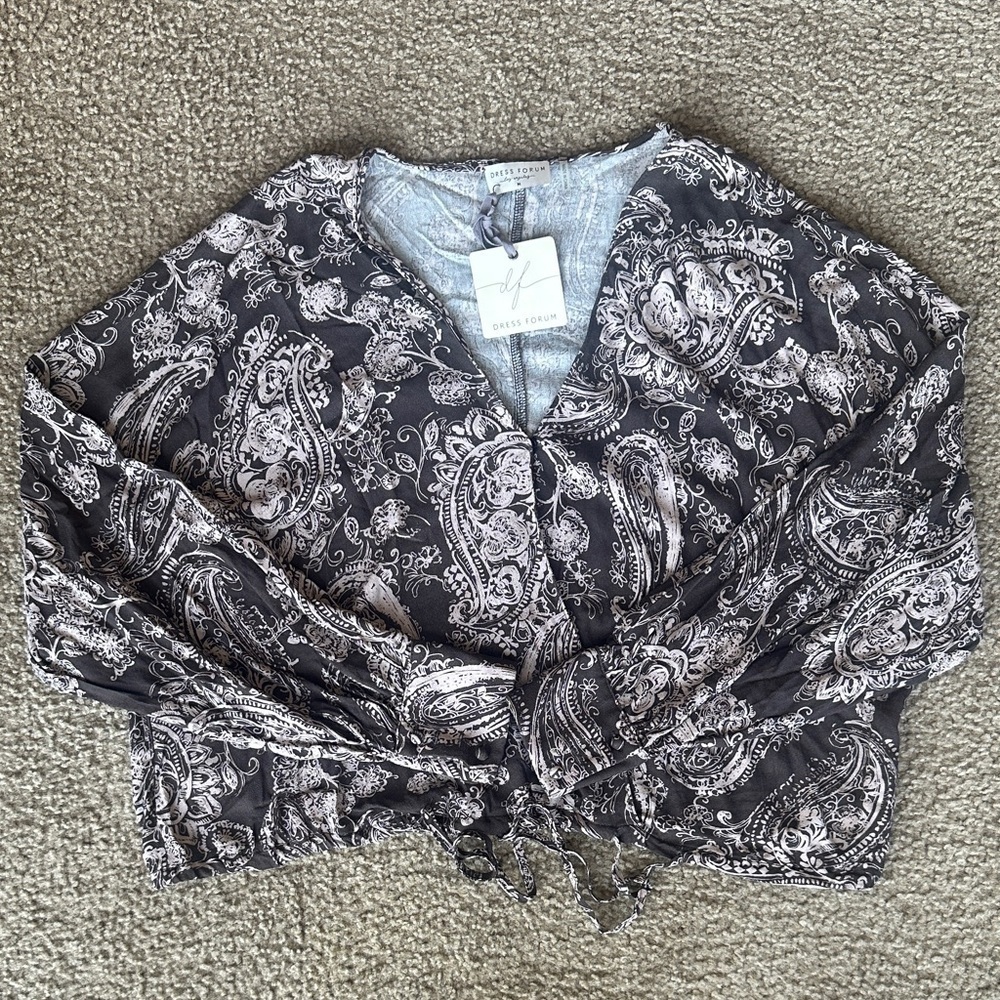 Dress Forum Gray and Brown Paisley Top